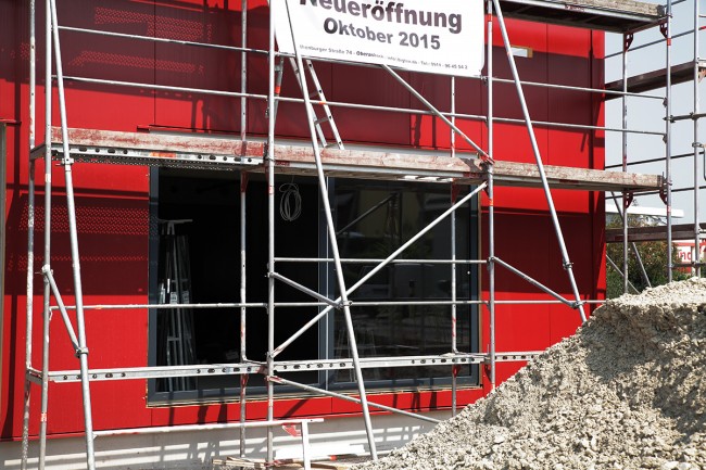 Die Außenwände sind angebracht